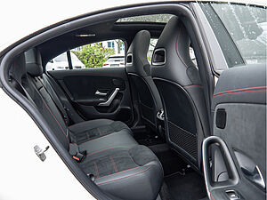 Mercedes-Benz CLA 200 d Coupé AMG Sport Premium 4 navigation