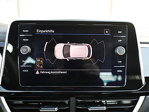Volkswagen T-Roc R-Line 1.0 TSI 13 navigation