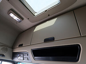 Mercedes-Benz Actros 1853 LS 4x2 F 13 22 navigation