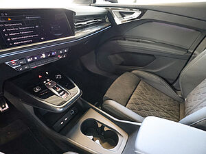 Audi Q4 e-tron 45 quattro 18 navigation