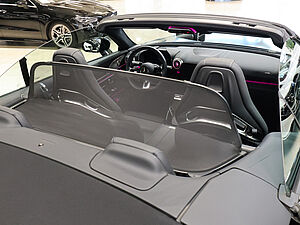 Mercedes-Benz SL 63 AMG S E PERFORMANCE MANUFAKTUR 31 navigation