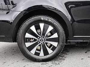 Mercedes-Benz V 300 d AVANTGARDE Extralang 6 navigation