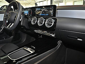 Mercedes-Benz CLA 250 SB 4M AMG Sport Premium 9 navigation