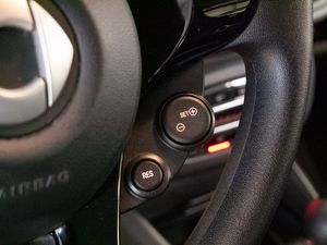 Smart fortwo coupe EQ DAB Klima Tempomat Bluetooth 22 navigation