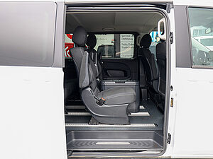 Mercedes-Benz V 220 d RISE 5 navigation