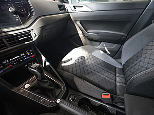 Volkswagen Polo R-Line 1,0 l TSI DSG 17 navigation