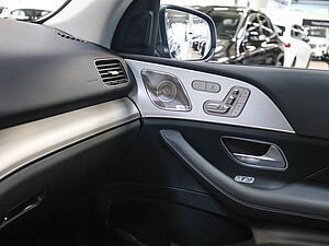 Mercedes-Benz GLE 300 d 4M Advanced Plus 7-Sitzer 19 navigation