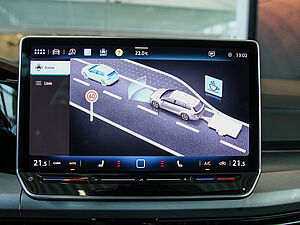 Volkswagen Golf VIII Variant Life 2.0 TDI 14 navigation