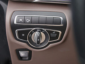 Mercedes-Benz V 300 d EXCLUSIVE EDITION Lang 29 navigation
