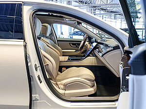 Mercedes-Benz S 400 d 4M 2 navigation