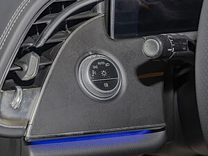 Mercedes-Benz E 220 d AMG Sport Advanced 13 navigation