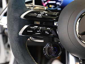 Mercedes-Benz E 53 AMG Hybrid 4M+ Limousine 27 navigation