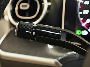 Mercedes-Benz C 300 e AMG Sport Advanced Plus 20 navigation