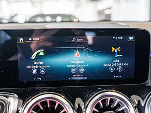 Mercedes-Benz EQB 300 4M AMG Sport Advanced Plus 10 navigation