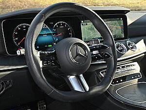 Mercedes-Benz E 300 Coupé AMG Line 28 navigation