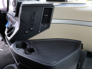 Mercedes-Benz Actros 1853 LS 4x2 F 13 19 navigation