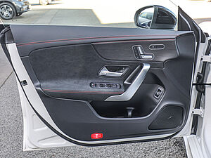 Mercedes-Benz CLA 220 d SB AMG Sport Premium 19" Memory 31 navigation