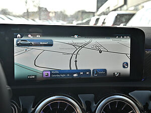 Mercedes-Benz A 180 Progressive 11 navigation
