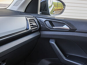 Volkswagen T-Cross Life 1.0 l TSI DSG 17 navigation