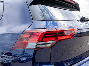 Volkswagen Golf VIII Life 1,5 l eTSI DSG 29 navigation