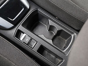 Volkswagen T-Roc Life 1.5 l TSI DSG 17 navigation