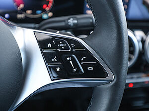 Mercedes-Benz GLA 180 Progressive Advanced 20 navigation