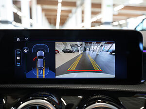 Mercedes-Benz A 180 AMG Advanced Plus 13 navigation