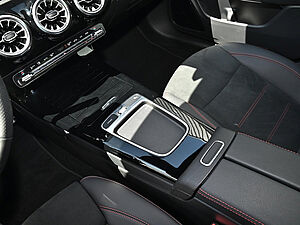 Mercedes-Benz CLA 250 SB 4M AMG Sport Premium 14 navigation