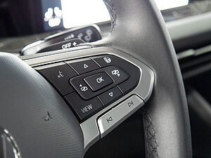 Volkswagen Golf VIII Variant Life 2.0 TDI DSG 22 navigation