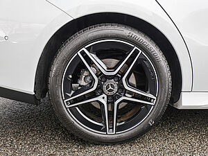 Mercedes-Benz CLA 200 SB d AMG Sport Premium 5 navigation