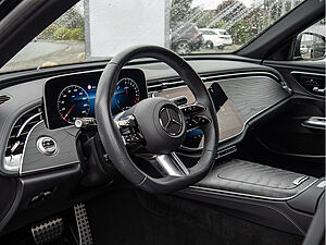 Mercedes-Benz E 300 e T AMG Sport Advanced Plus 20 navigation