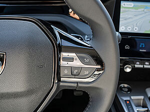 Peugeot 308 Allure HYBRID 145 e-DSC6 14 navigation