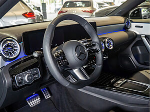 Mercedes-Benz A 200 d AMG Sport Advanced Plus 27 navigation