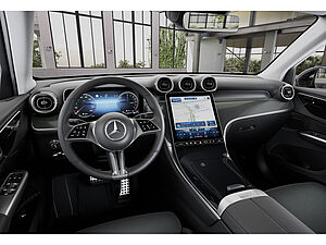 Mercedes-Benz GLC 300 de 4M 2 navigation