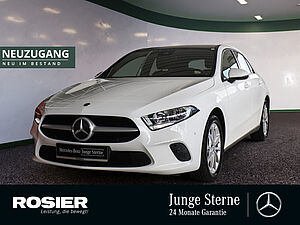 Mercedes-Benz A 250 e 1 navigation