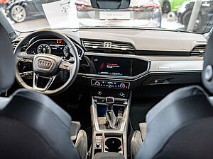 Audi Q3 S line 35 TFSI 6 navigation