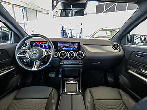 Mercedes-Benz GLA 200 Progressive Advanced 8 navigation