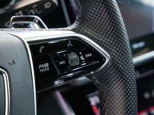 Audi RS6 Avant 4.0 TFSI quattro AHK Matrix HUD Luf 24 navigation