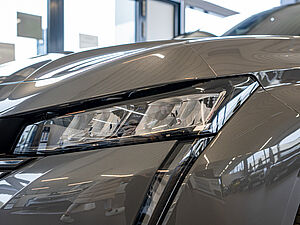 Peugeot 308 SW Allure HYBRID 136 e-DSC6 27 navigation