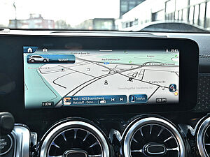 Mercedes-Benz GLB 35 AMG 4M 11 navigation