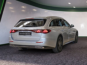 Mercedes-Benz E 220 d T Exclusive Premium 3 navigation