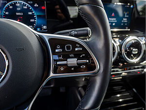 Mercedes-Benz GLA 250 4M Progressive 15 navigation