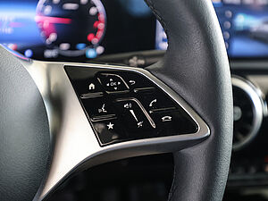 Mercedes-Benz A 220 4M Limo Progressive Advanced 19 navigation