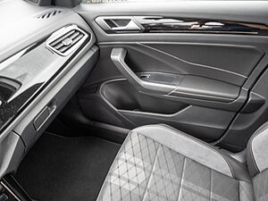 Volkswagen T-Roc R-Line 2.0 TDI 15 navigation