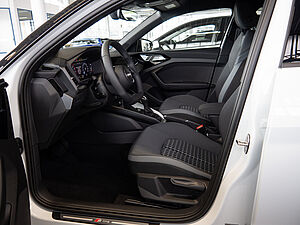 Audi A1 Sportback S line 30 TFSI 9 navigation
