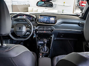 Peugeot 2008 Allure PureTech 100 6 navigation
