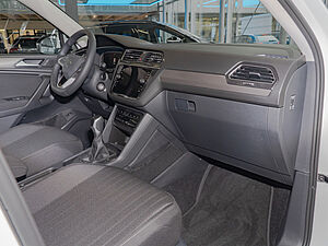 Volkswagen Tiguan Allspace Life 1,5 l TSI 110 kW 150 PS 6-Gang 10 navigation