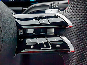 Mercedes-Benz GLA 180 Edition AMG Line 19 navigation
