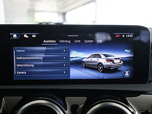 Mercedes-Benz A 220 4M Limo Progressive Advanced 12 navigation
