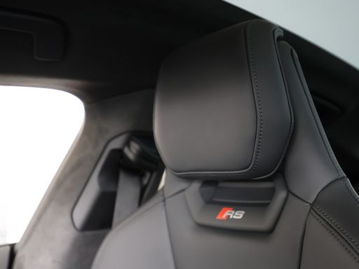 Audi e-tron RS GT Pano B&O HUD Matrix Kamera SHZ 27